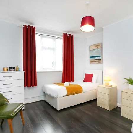 Unique 2Br House - Free Parking And Stunning Living Room Nottingham Exterior photo